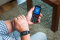 Telefon GSM MM735, inkl. SOS Armband