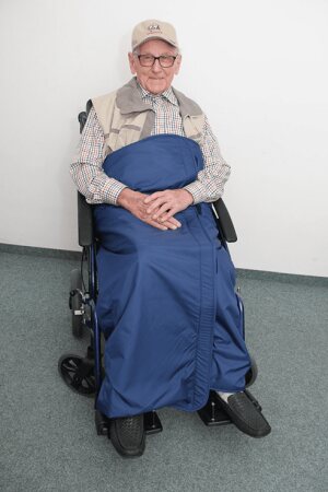 Rollstuhl-Wickeldecke Nylon innen Fleece marine Gr. XXL
